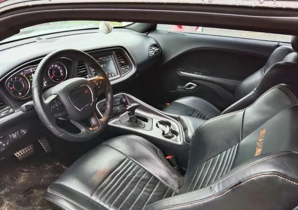 Dodge Challenger cena 97700 przebieg: 129000, rok produkcji 2015 z Krośniewice małe 22
